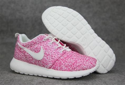 dames nike roshe run floral zwart roze en wit sneakers|Nike Roshe Run .